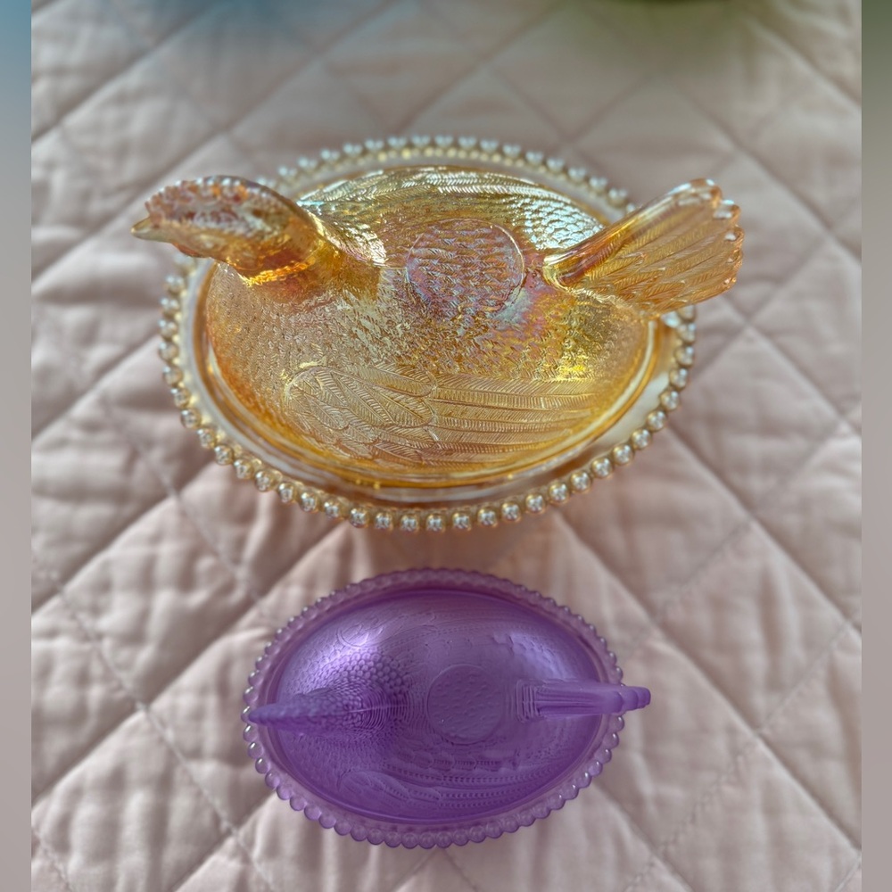 IMPORT Purple Satin Hen On Nest 4”! - Picture 9 of 9